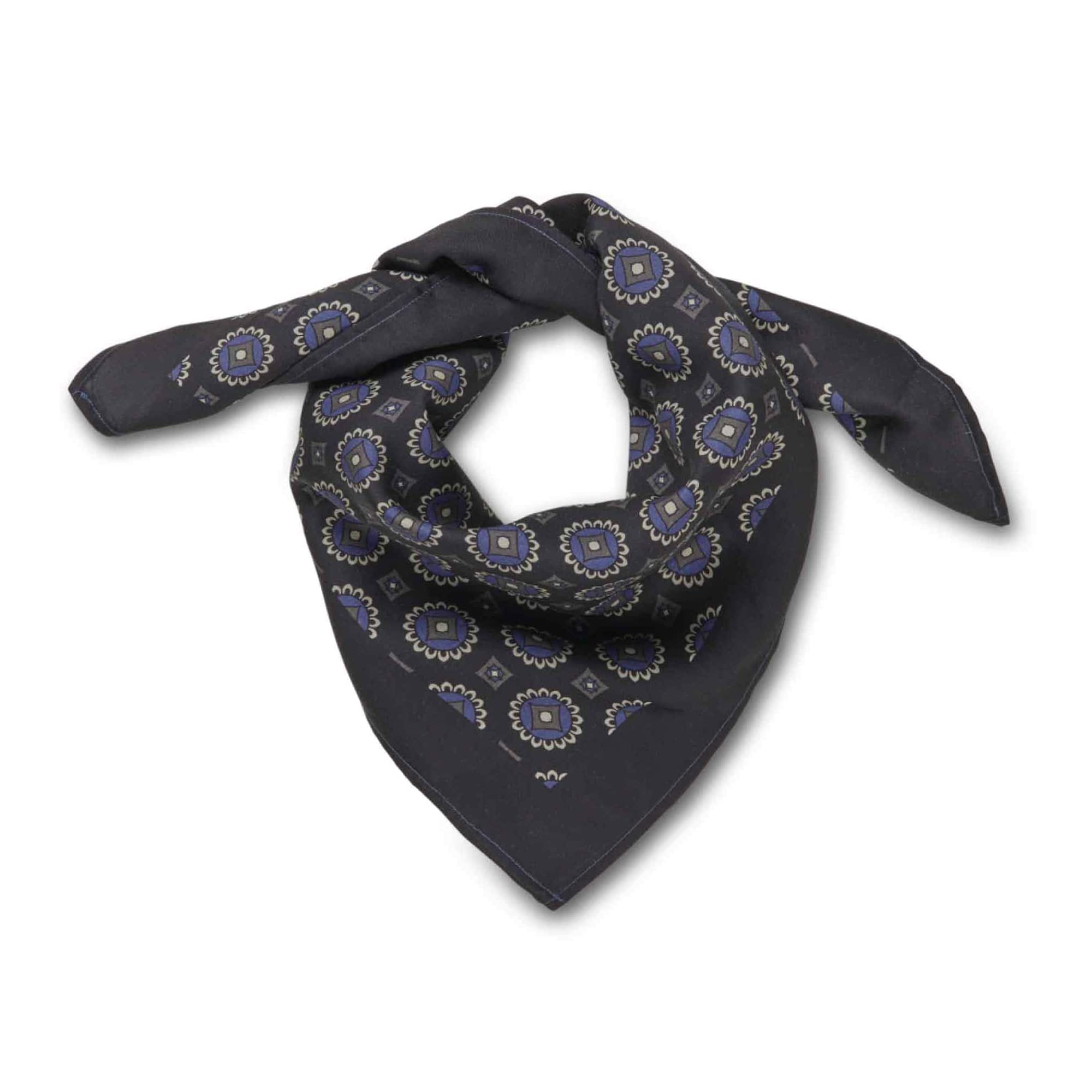 LES DEUX TITUS NECKERCHIEF - Image 2